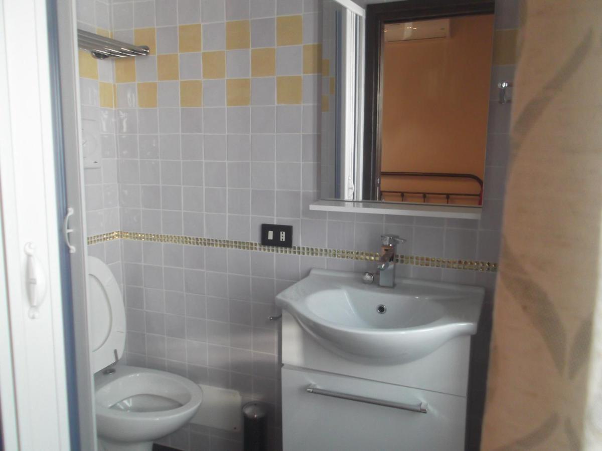 Perla Del Mare Panzió Bari Kültér fotó